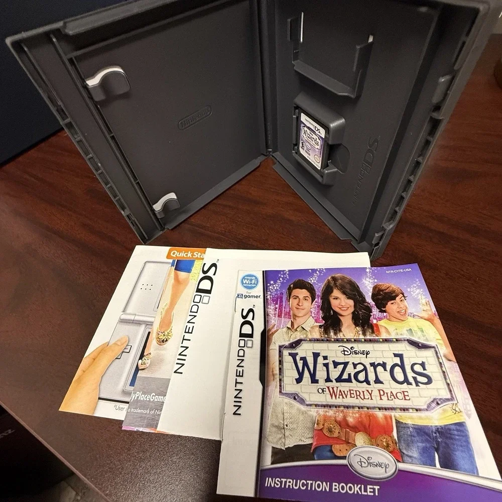 Wizards of Waverly Place CIB W/ Manual - Nintendo DS